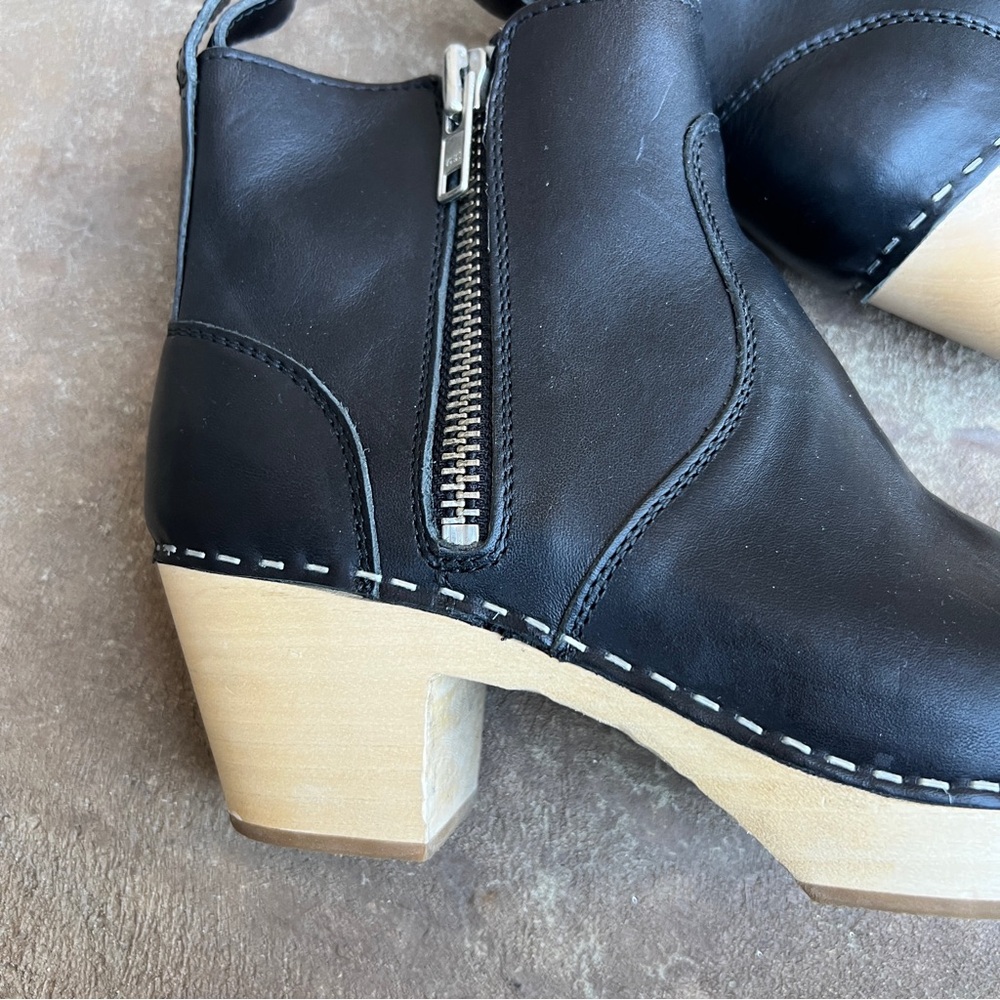 Swedish Hasbeens Black Leather Ankle Boots - Picture 8 of 11